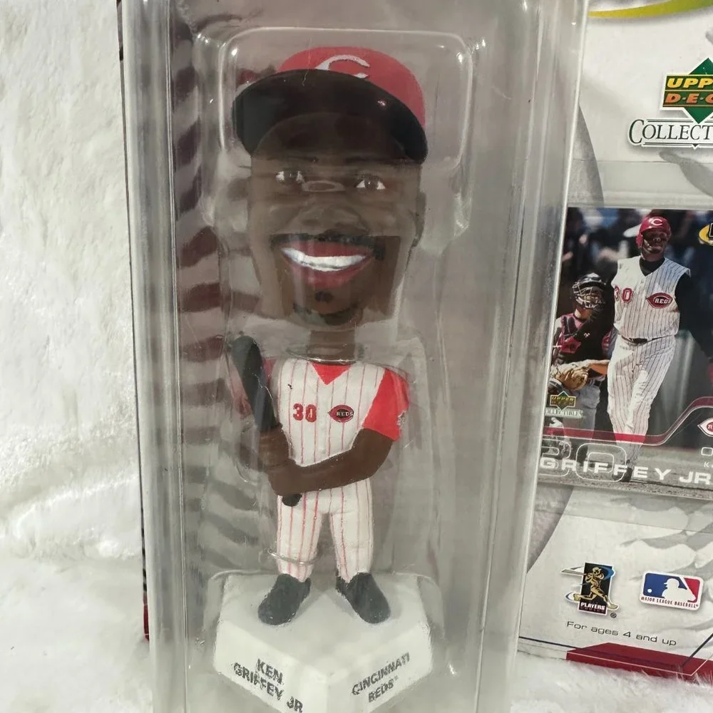 2002 MLB Edition Play Makers Upper Deck Ken Griffey Jr Bobblehead in package - Picture 2 of 6